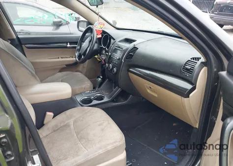 2011 Kia Sorento Lx from USA, damaged, VIN 5XYKT3A11BG139110